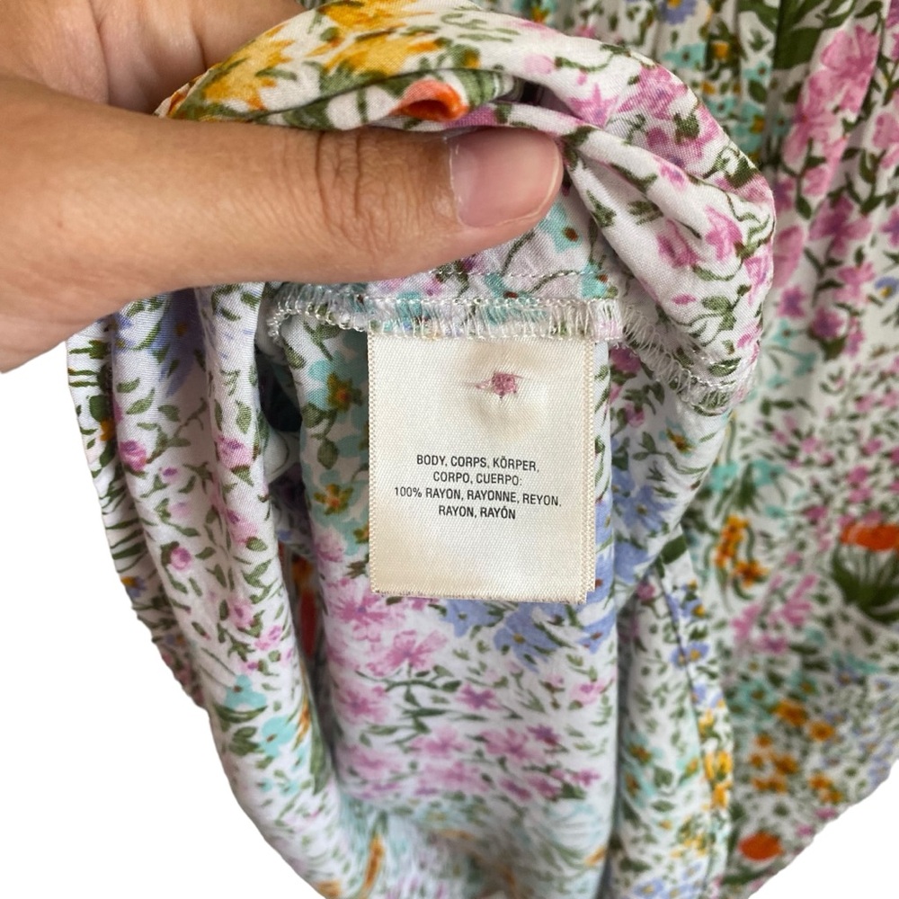4 of 52 conversations by Anthropologie Floral Blouse - Picture 6 of 9